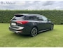 Ford Focus Wagon 1.5 EcoBoost ST Line Business 182PK automaat I Bomvol I Dealer ond I Heads up I Trekhaak I Park ass I ACC I B&O