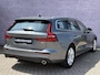 Volvo V60 2.0 B4 Business Pro | Adaptieve cruise control | Blis | Verwarmde voorstoelen | AppleCar Play | DAB | Trekhaak | LED | Parkeersensoren achter |