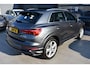 Audi Q3 45 TFSI e S edition | S-Line in- en exterieur | Schuif-kanteldak | Dode hoek detectie | Bang & Olufsen soundsystem | Keyless | Parkeer pakket