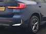 BMW X1 xDrive25e Sportline PHEV 245pk Dealer O.H. | Trekhaak Af Fabriek | Adaptive Cruise | Camera | Harman / Kardon | Lederen Sportstoelen Massage & Memory | Sfeerverlichting | Keyless | Blis | Stoelen & Stuur Verwarmd | Apple Carplay | Plug In Hybrid |