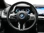 BMW X1 xDrive25e Sportline PHEV 245pk Dealer O.H. | Trekhaak Af Fabriek | Adaptive Cruise | Camera | Harman / Kardon | Lederen Sportstoelen Massage & Memory | Sfeerverlichting | Keyless | Blis | Stoelen & Stuur Verwarmd | Apple Carplay | Plug In Hybrid |
