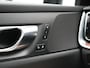 Volvo V60 T6 AWD Plus Bright LONG RANGE PHEV 350pk Dealer O.H. | Trekhaak Af Fabriek | Panodak | Adaptive Cruise | 360 Camera | Lederen Sportstoelen Ventilatie & Memory | Keyless | Blis | Apple Carplay | Stoelen & Stuur Verwarmd | Google Assistent | DAB | Plug In Hybrid |