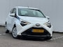 Toyota Aygo 1.0 VVT-i x-play Automaat met CarPlay, Airco, Camera, All Season