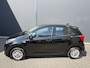 Kia Picanto 1.0 DPi DynamicLine Achteruitrijcamera - Apple carplay - Airco - Cruise control - Navigatie - Cruise control - Licht metalen velgen 14 inch - Radio - Start/stop systeem - Bluetooth - Elektrische ramen - Stuur multifunctioneel