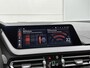 BMW 1-Serie 118i High Executive Edition | AUTOMAAT | PANORAMADAK | LEDER | STOELVERWARMING | APPLE CARPLAY - ANDROID AUTO | LED VERLICHTING | DIGITAL COCKPIT | PARKEERSENSOREN |