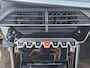 Peugeot e-2008 EV Allure Pack 50 kWh | Camera | Apple Carplay/Android Auto | Climate control | Stoelverwarming