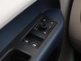Volkswagen ID. Buzz Pro Advantage 77 kWh 204 pk |Navigatie | ECC | Adaptive Cruise control | Camera | Led Matrix IQ Light | App connect | Open & Close pakket plus | Ergo comfort stoelen met memory | PDC | Trekhaak elektrisch uitklapbaar |