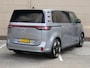 Volkswagen ID. Buzz Pro Advantage 77 kWh 204 pk |Navigatie | ECC | Adaptive Cruise control | Camera | Led Matrix IQ Light | App connect | Open & Close pakket plus | Ergo comfort stoelen met memory | PDC | Trekhaak elektrisch uitklapbaar |