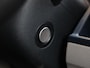 Volkswagen ID. Buzz Pro Advantage 77 kWh 204 pk |Navigatie | ECC | Adaptive Cruise control | Camera | Led Matrix IQ Light | App connect | Open & Close pakket plus | Ergo comfort stoelen met memory | PDC | Trekhaak elektrisch uitklapbaar |
