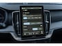 Volvo XC90 T8 Plug-in hybrid AWD Ultra Black Ed. Exec. | Google | Long Range | Bowers & Wilkins Audio | Memory | Luchtvering | Stoelventilatie | Massage | Panoramadak | Gelamineerde Zijruiten Rondom | Nappa Lederen Bekleding | Zwarte Hemelbekleding | Keyless | Getint Glas | Stoel-/Stuurverwarming | Zitverlenging | Elek. Achterklep | 22" LM