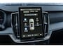Volvo XC90 T8 Plug-in hybrid AWD Ultra Black Ed. Exec. | Google | Long Range | Bowers & Wilkins Audio | Memory | Luchtvering | Stoelventilatie | Massage | Panoramadak | Gelamineerde Zijruiten Rondom | Nappa Lederen Bekleding | Zwarte Hemelbekleding | Keyless | Getint Glas | Stoel-/Stuurverwarming | Zitverlenging | Elek. Achterklep | 22" LM