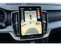 Volvo XC90 T8 Plug-in hybrid AWD Ultra Black Ed. Exec. | Google | Long Range | Bowers & Wilkins Audio | Memory | Luchtvering | Stoelventilatie | Massage | Panoramadak | Gelamineerde Zijruiten Rondom | Nappa Lederen Bekleding | Zwarte Hemelbekleding | Keyless | Getint Glas | Stoel-/Stuurverwarming | Zitverlenging | Elek. Achterklep | 22" LM