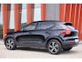 Volvo XC40 B3 Plus Dark | Stoelverwarming | Trekhaak | Parkeercamera | H/K | Memory Stoelen | Glossy Black | Keyless