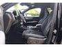 Volvo XC40 B3 Plus Dark | Stoelverwarming | Trekhaak | Parkeercamera | H/K | Memory Stoelen | Glossy Black | Keyless