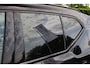 Volvo XC40 B3 Plus Dark | Stoelverwarming | Trekhaak | Parkeercamera | H/K | Memory Stoelen | Glossy Black | Keyless