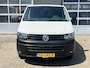 Volkswagen Transporter Kombi 2.0 TDI L1H1 140pk DSG Automaat Btw en bpm vrij 9 persoons Trekhaak Airco Cruisecontrole ex overheidsauto Dealer onderhouden 1e eigenaar Euro 5 Groeps vervoer Taxi Personenbus Tourer Combi Minivan
