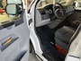 Volkswagen Transporter Kombi 2.0 TDI L1H1 140pk DSG Automaat Btw en bpm vrij 9 persoons Trekhaak Airco Cruisecontrole ex overheidsauto Dealer onderhouden 1e eigenaar Euro 5 Groeps vervoer Taxi Personenbus Tourer Combi Minivan