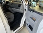 Volkswagen Transporter Kombi 2.0 TDI L1H1 140pk DSG Automaat Btw en bpm vrij 9 persoons Trekhaak Airco Cruisecontrole ex overheidsauto Dealer onderhouden 1e eigenaar Euro 5 Groeps vervoer Taxi Personenbus Tourer Combi Minivan