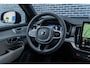 Volvo XC90 T8 Plug-in hybrid AWD Ultra Dark Executive Edition | Google | Long Range | Panoramadak | Bowers & Wilkins Audio | Massagefunctie | Keyless | Luchtvering | Stoelverwarming & Ventilatie | Head-Up Display | Getint Glas | Elek. Achterklep | Stuurverwarming | Memory | LED Koplampen | 22" LM