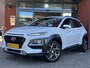 Hyundai Kona 1.6 GDI HEV Premium // FULL LED // NAVI + CARPLAY // ELEK. STOELEN // KEYLESS // ADAPTIVE CRUISE // STOEL VERWARMING + VERKOELING // TREKHAAK!!