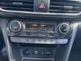 Hyundai Kona 1.6 GDI HEV Premium // FULL LED // NAVI + CARPLAY // ELEK. STOELEN // KEYLESS // ADAPTIVE CRUISE // STOEL VERWARMING + VERKOELING // TREKHAAK!!