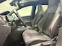 Volkswagen Golf 1.5 eTSI R-Line Business Pano Keyless Trekhaak IQ Camera Sfeerverlichting
