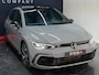 Volkswagen Golf 1.5 eTSI R-Line Business Pano Keyless Trekhaak IQ Camera Sfeerverlichting