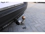 Volvo XC40 B4 Mild Hybrid AUT7 197PK Plus Dark | Trekhaak Semi Elektrisch | Google Services | Verwarmbare Voorruit | Adaptieve Cruise Control Met Stuurhulp | BLIS Dodehoekdetectie | Keyless Entry | Elektrische Achterklep Met Sensorsturing | Verwarmbare Voorstoelen | Stuurverwarming | Park Assist Voor & Achter incl. Achteruitrijcamera
