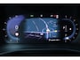 Volvo XC40 B4 Mild Hybrid AUT7 197PK Plus Dark | Trekhaak Semi Elektrisch | Google Services | Verwarmbare Voorruit | Adaptieve Cruise Control Met Stuurhulp | BLIS Dodehoekdetectie | Keyless Entry | Elektrische Achterklep Met Sensorsturing | Verwarmbare Voorstoelen | Stuurverwarming | Park Assist Voor & Achter incl. Achteruitrijcamera