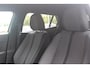 Peugeot 2008 1.2 100PK ALLURE | NAVIGATIE | PARKEERSENSOREN VOOR + ACHTER | KEYLESS ENTRY/START | LICHTMETALEN VELGEN 17" | DRAADLOZE APPLE CARPLAY/ANDROID AUTO | DRAADLOZE TELEFOONLADER | CRUISE CONTROL | DAB + RADIO | LED KOPLAMPEN |