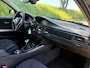 BMW 3-Serie Touring 320i High Executive 1e Eigenaar Schuif Kanteldak Navi Pdc Voor En Achter Airco Cruise Trekhaak
