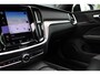 Volvo S60 2.0 B3 R-Design - Panoramadak - 19 Inch - Harman Kardon - Adaptive Cruise - Spoiler set - Geblindeerde ramen - Sport Chassis - Volle uitvoering - Lederen Dashbord - Thunder Grey