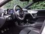 Mercedes-Benz A-klasse 180 Business Solution AMG | Sfeerverlichting | Camera | Stoelverwarming