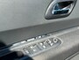 Peugeot 5008 1.6 Family 7pers met trekhaak en panoramadak en parkeersensoren en navigatie en bluetooth en airco