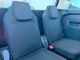 Peugeot 5008 1.6 Family 7pers met trekhaak en panoramadak en parkeersensoren en navigatie en bluetooth en airco