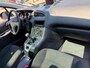 Peugeot 5008 1.6 Family 7pers met trekhaak en panoramadak en parkeersensoren en navigatie en bluetooth en airco