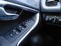 Volvo V40 1.6 T3 Momentum TOPSTAAT! PERFECT ONDERHOUDEN! NAVI! BLUETOOTH! CRUISE! CLIMA!  TREKHAAK!