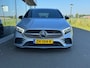 Mercedes-Benz A-klasse 180 Business Solution AMG night-pakket automaat , sfeer verlichting , apple-carplay
