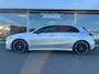 Mercedes-Benz A-klasse 180 Business Solution AMG night-pakket automaat , sfeer verlichting , apple-carplay