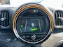 MINI Countryman 1.5 Cooper Dutch Made Edition | Bluetooth | Navigatie | Dealer Onderhouden | All-season Banden | Parkeersensoren | Climate & Cruise Control | 12 Maanden BOVAG Garantie