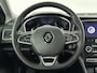 Renault Megane Estate 1.2 TCe Bose Airco | Apple Carplay | Android Auto | Achteruitrijcamera | Bose Geluidsinstallatie | Bluetooth | Cruise Control | Dakrails | Lederen Stuurwiel | Lederen/Stof Bekleding | Lichtmetalen Velgen | Navigatiesysteem | Parkeersensor Voor en Achter