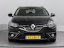 Renault Megane Estate 1.2 TCe Bose Airco | Apple Carplay | Android Auto | Achteruitrijcamera | Bose Geluidsinstallatie | Bluetooth | Cruise Control | Dakrails | Lederen Stuurwiel | Lederen/Stof Bekleding | Lichtmetalen Velgen | Navigatiesysteem | Parkeersensor Voor en Achter