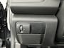 Renault Megane Estate 1.2 TCe Bose Airco | Apple Carplay | Android Auto | Achteruitrijcamera | Bose Geluidsinstallatie | Bluetooth | Cruise Control | Dakrails | Lederen Stuurwiel | Lederen/Stof Bekleding | Lichtmetalen Velgen | Navigatiesysteem | Parkeersensor Voor en Achter