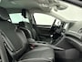 Renault Megane Estate 1.2 TCe Bose Airco | Apple Carplay | Android Auto | Achteruitrijcamera | Bose Geluidsinstallatie | Bluetooth | Cruise Control | Dakrails | Lederen Stuurwiel | Lederen/Stof Bekleding | Lichtmetalen Velgen | Navigatiesysteem | Parkeersensor Voor en Achter