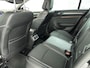 Renault Megane Estate 1.2 TCe Bose Airco | Apple Carplay | Android Auto | Achteruitrijcamera | Bose Geluidsinstallatie | Bluetooth | Cruise Control | Dakrails | Lederen Stuurwiel | Lederen/Stof Bekleding | Lichtmetalen Velgen | Navigatiesysteem | Parkeersensor Voor en Achter