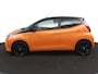 Toyota Aygo 1.0 VVT-i x-cite | Led verlichting | Bi Tone | Achteruitrijcamera |