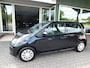 Volkswagen Up! 1.0MPI 65PK! All-in Prijs! Trekhaak! CRUISE!
