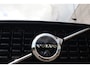 Volvo XC60 2.0 T6 Plug-in hybrid AWD Ultra Dark | 360 Camera | Luchtvering | Head-up display | Schuif / kanteldak |