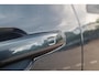 Volvo XC60 2.0 T6 Plug-in hybrid AWD Ultra Dark | 360 Camera | Luchtvering | Head-up display | Schuif / kanteldak |