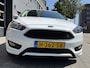 Ford Focus Wagon 1.0 ST-Line - Navigatie I Sport pakket I Airco I PDC I Dealer onderhouden